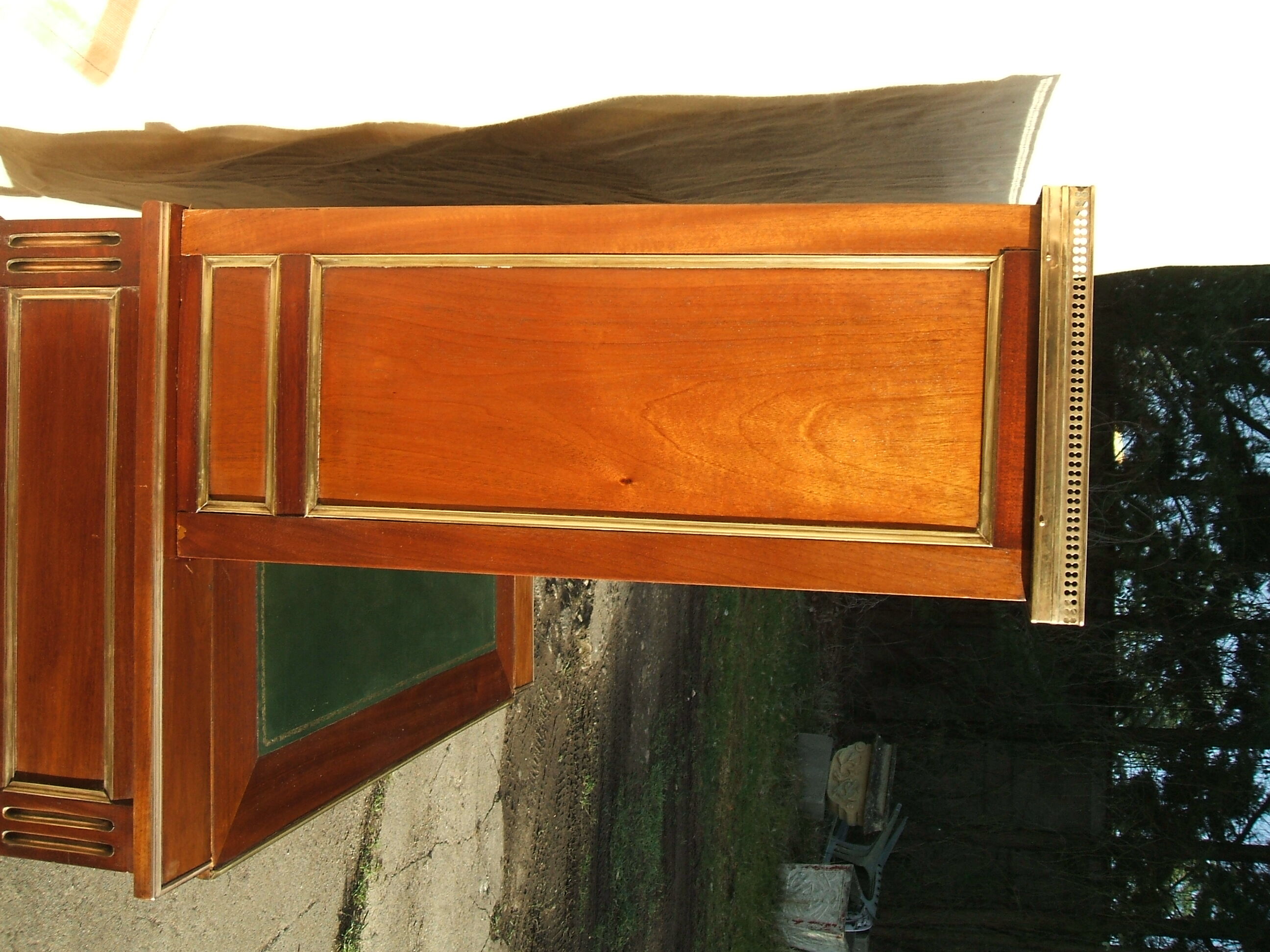 Bureau de dame Louis XVl acajou