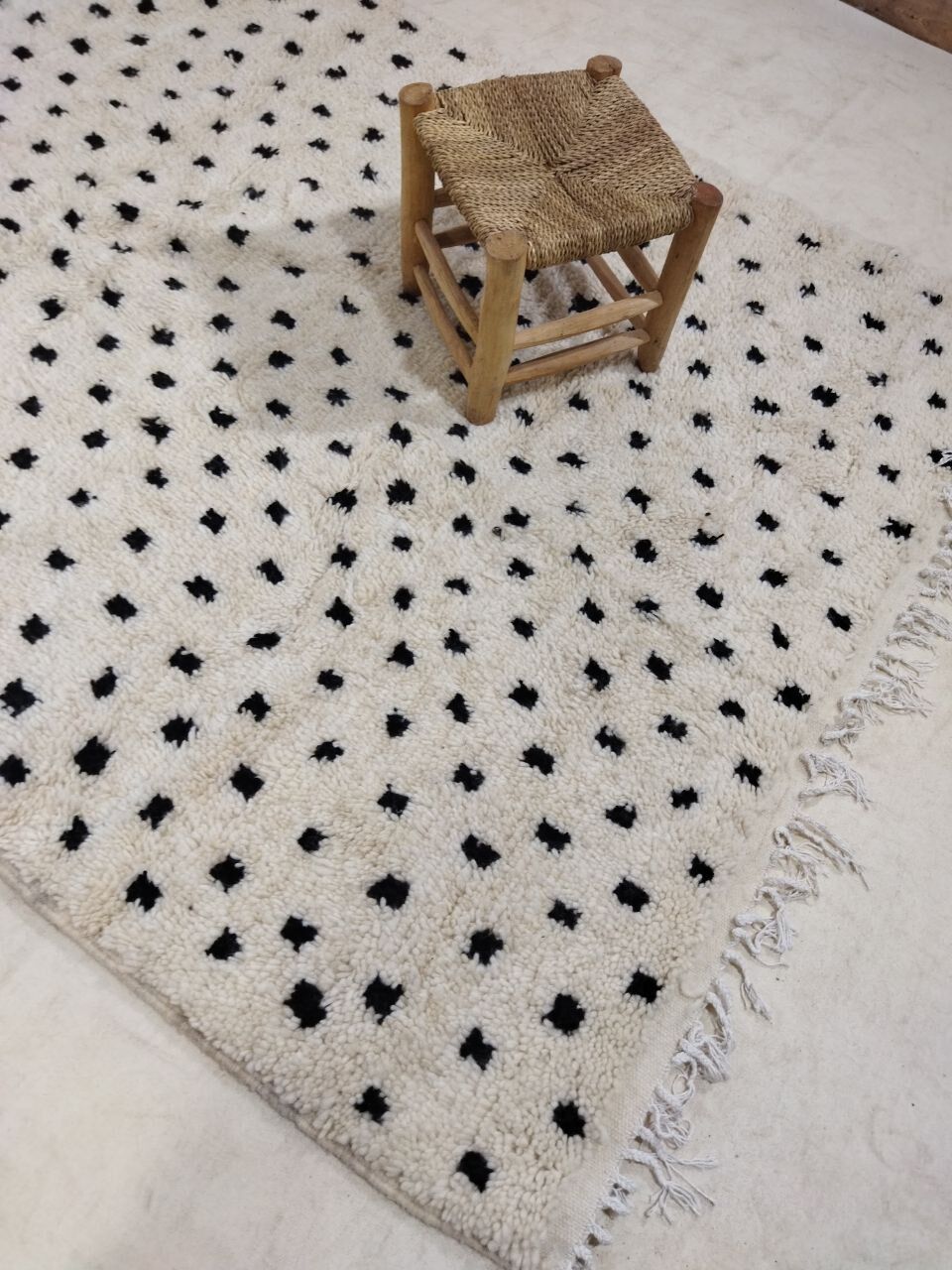 277x160cm Moroccan Berbere Carpet