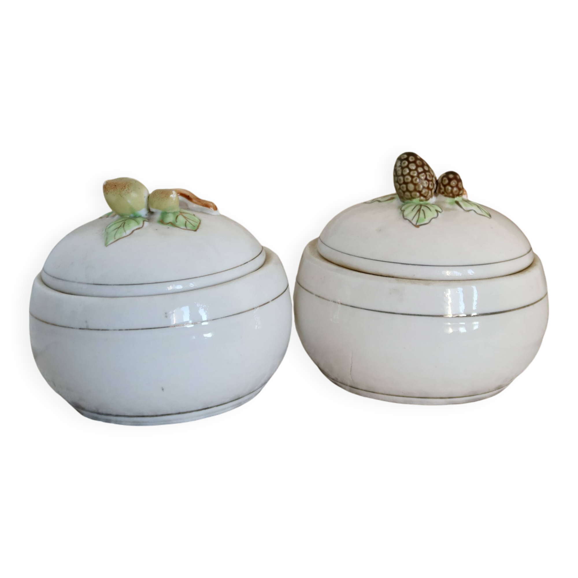 Paire de bonbonnières vintage en porcelaine motif fruits et liseré doré