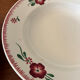 Lot de 4 assiettes creuses dépareillées en faïence ancienne • Décor fl
