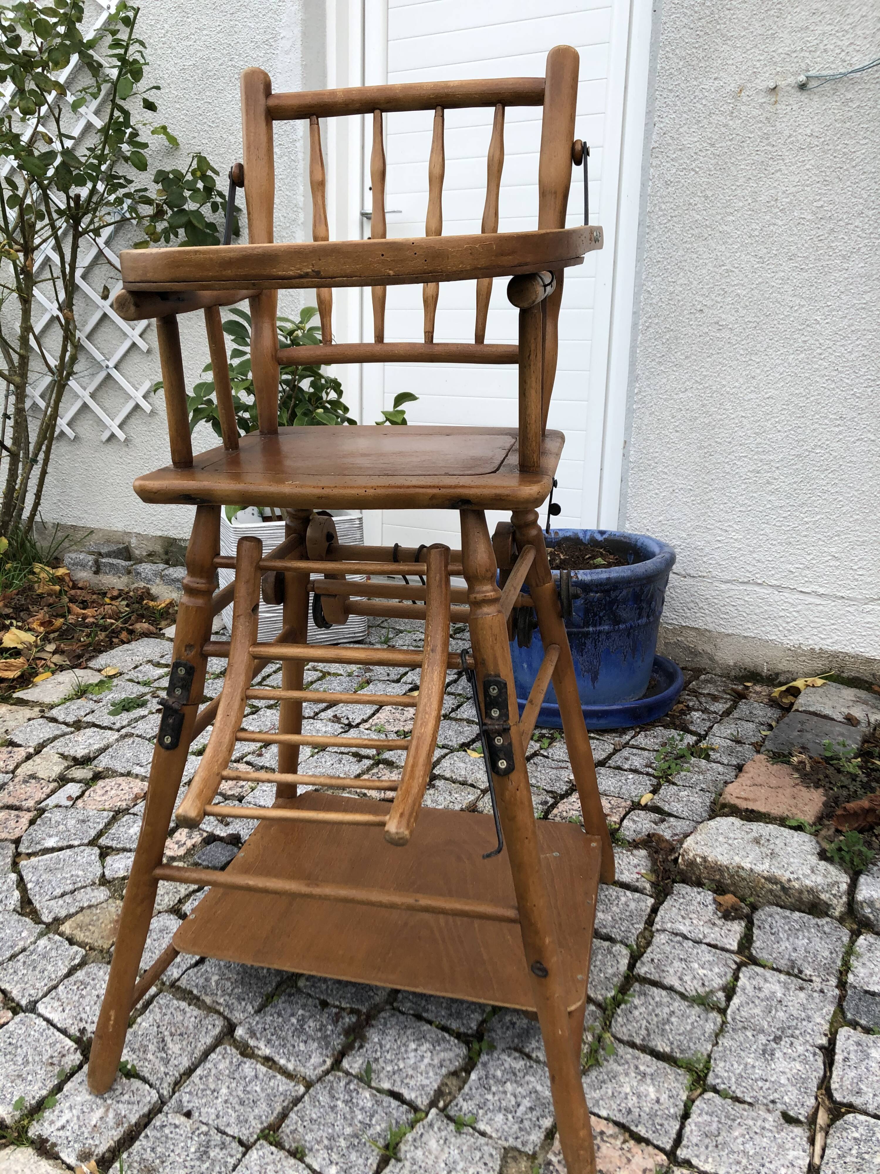 Chaise enfant en bois