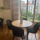 Extendable dining table for 4-8 people.