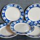 Cinq assiettes à dessert de Badonviller aux fleurs
