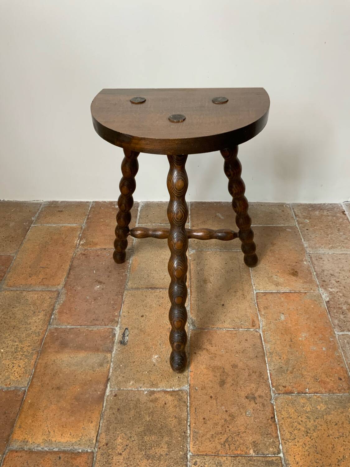 Tripod stool