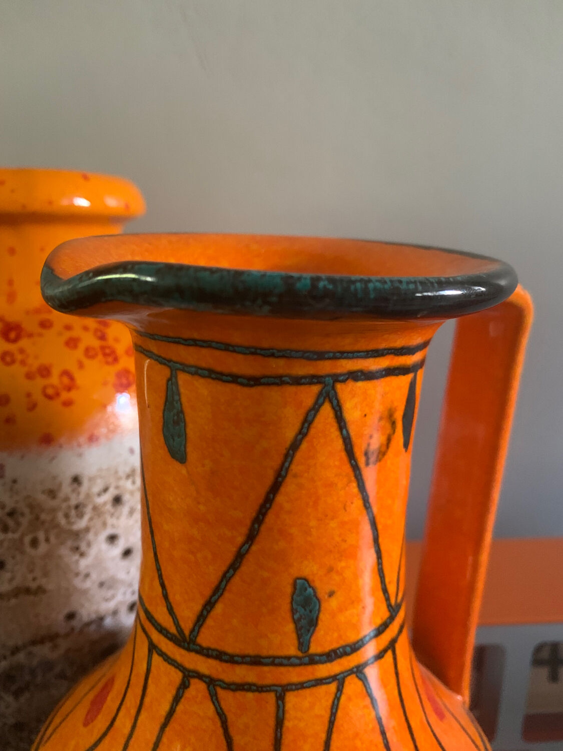 Iraqi ceramic vase