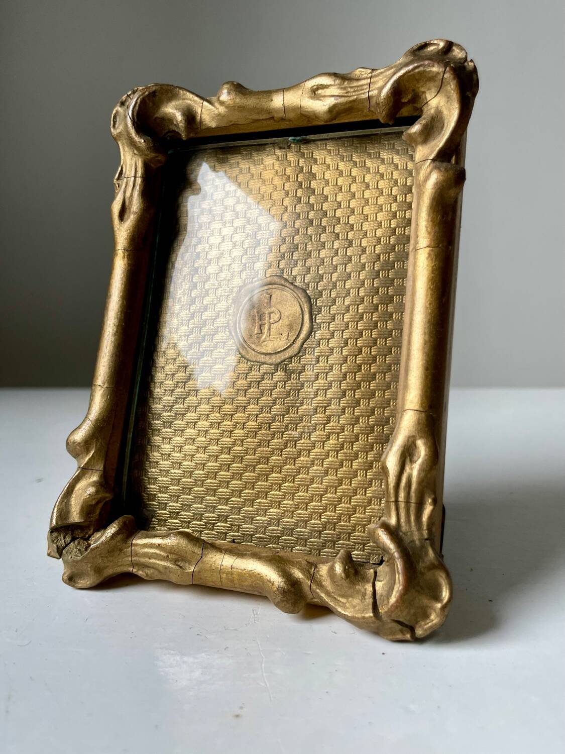 Antique art nouveau gilded wooden frame  11.5 cm x 8.5 cm convex glass