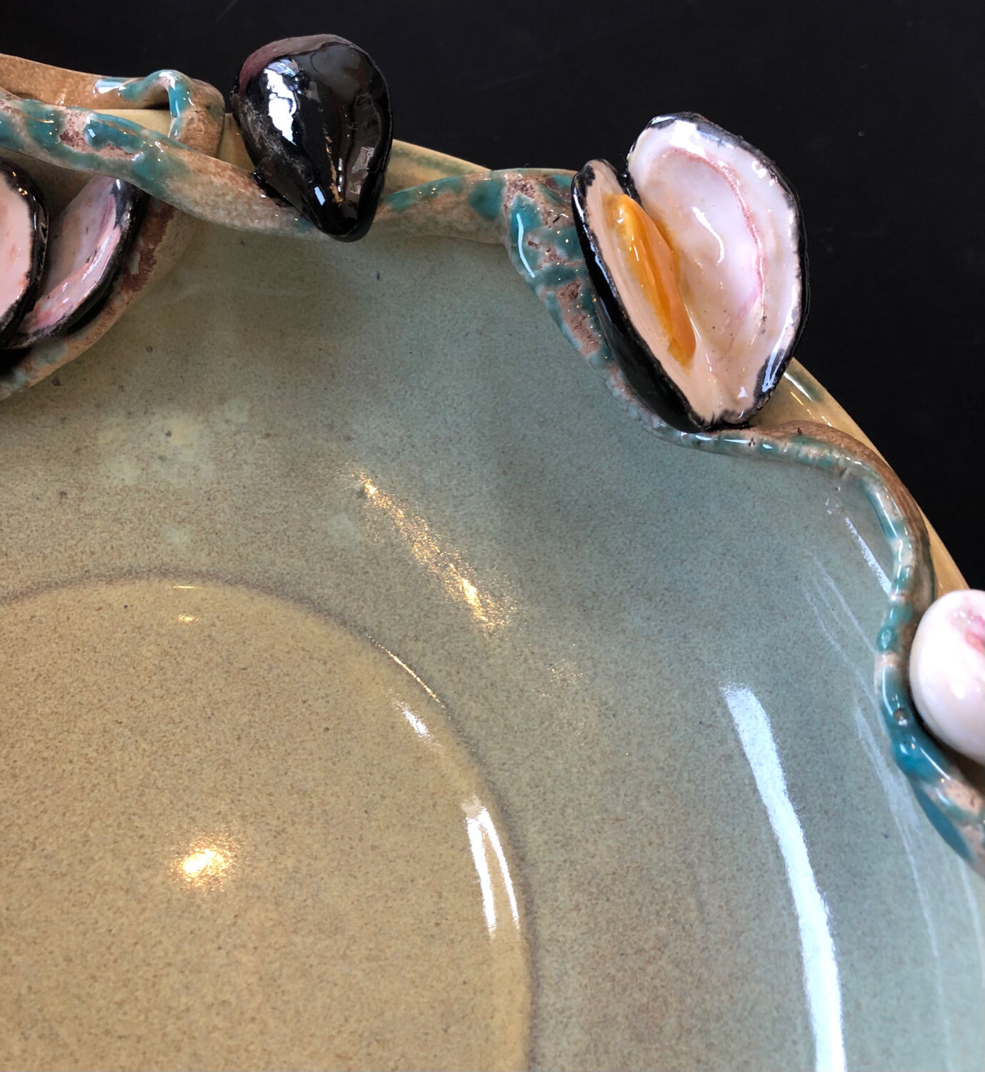 Paris ceramic dish with slip decoration, by Suzy Coste