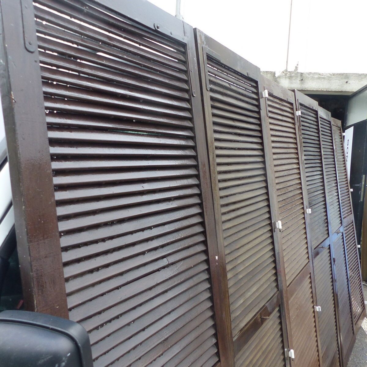 Set of 6 shutters