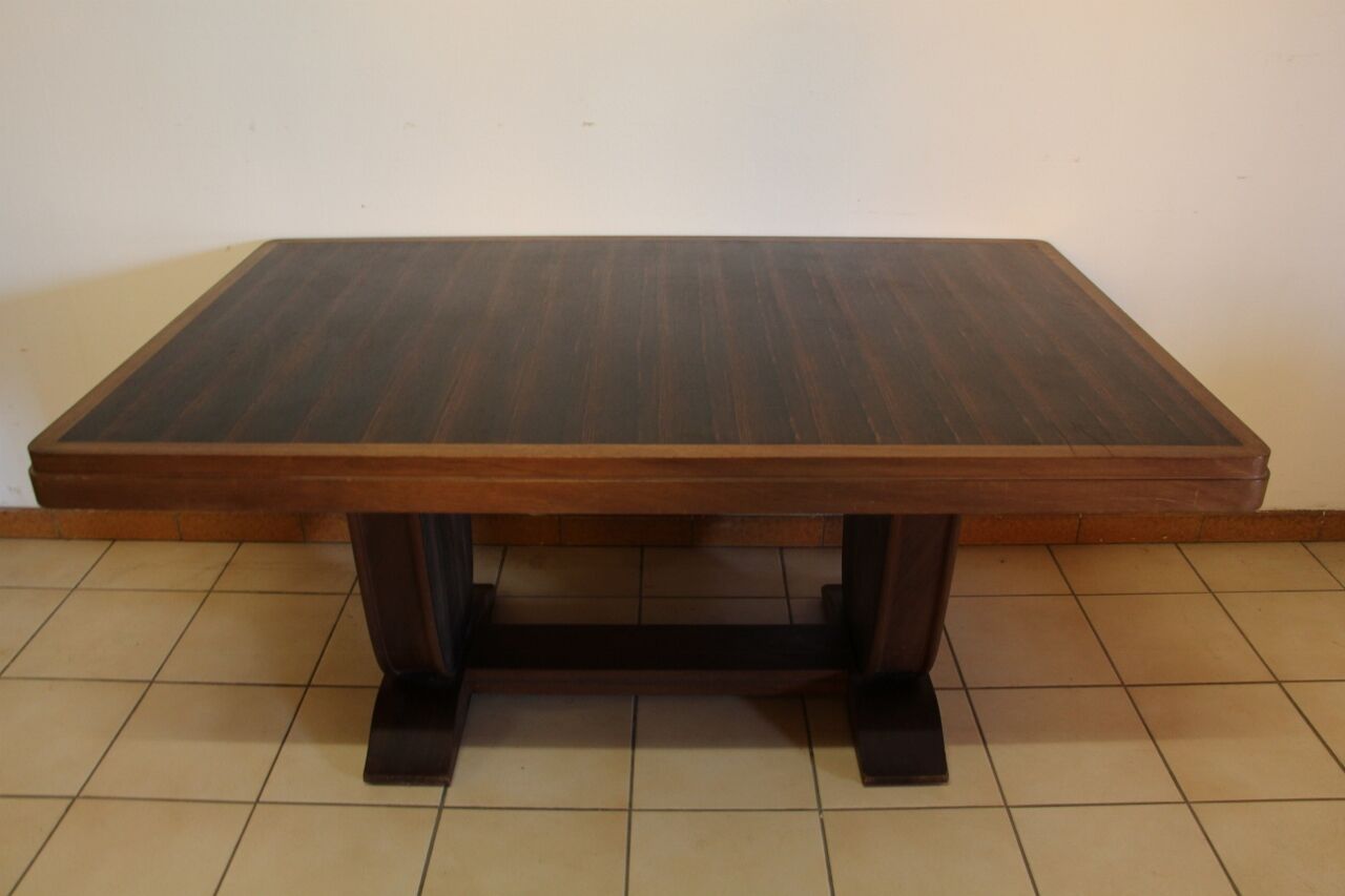 Art deco table in Macassar ebony