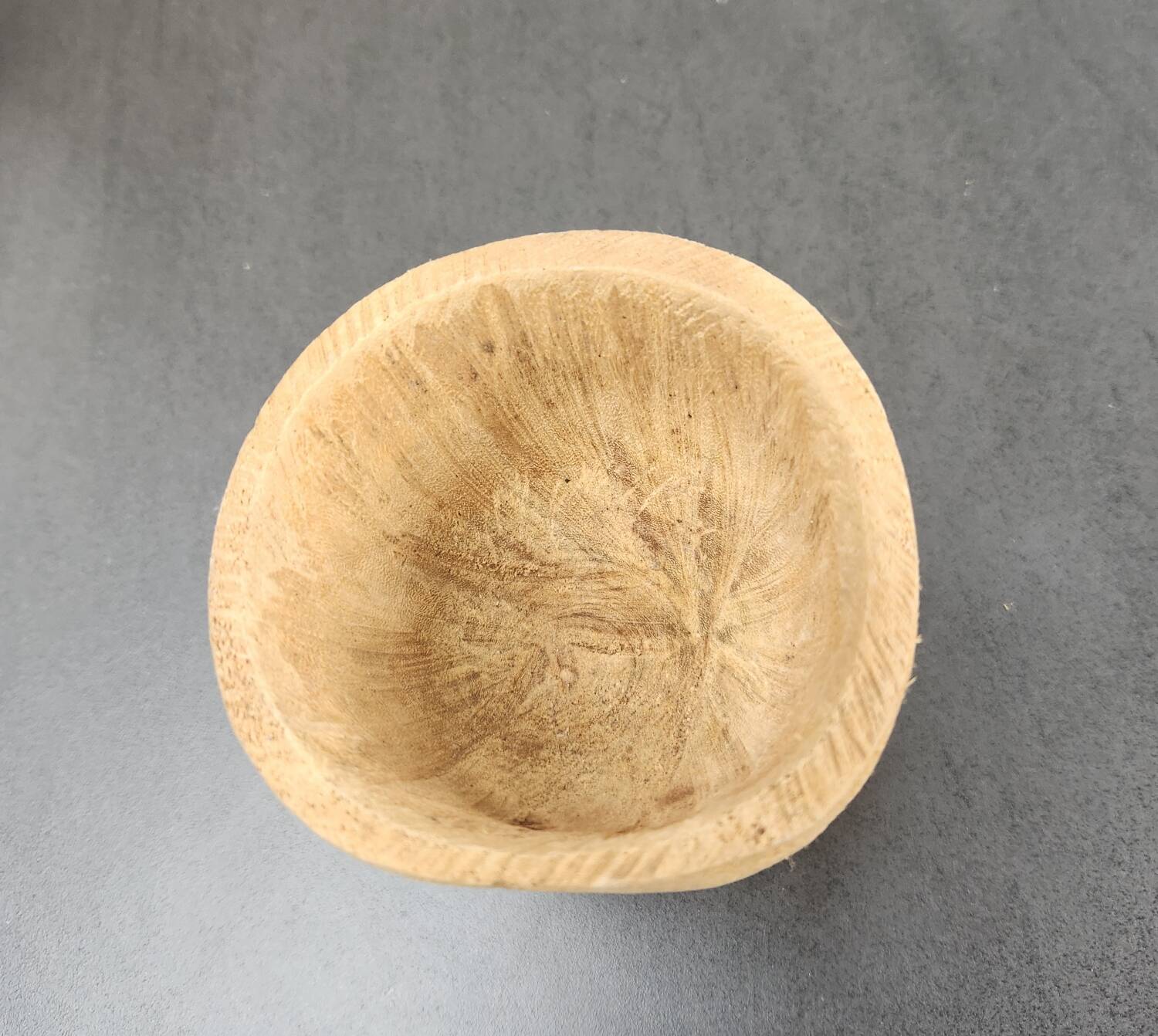 Handmade wooden bowl / mortar
