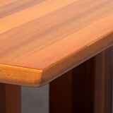 Table basse exquise en noyer – Un chef-d'œuvre du modernisme italien