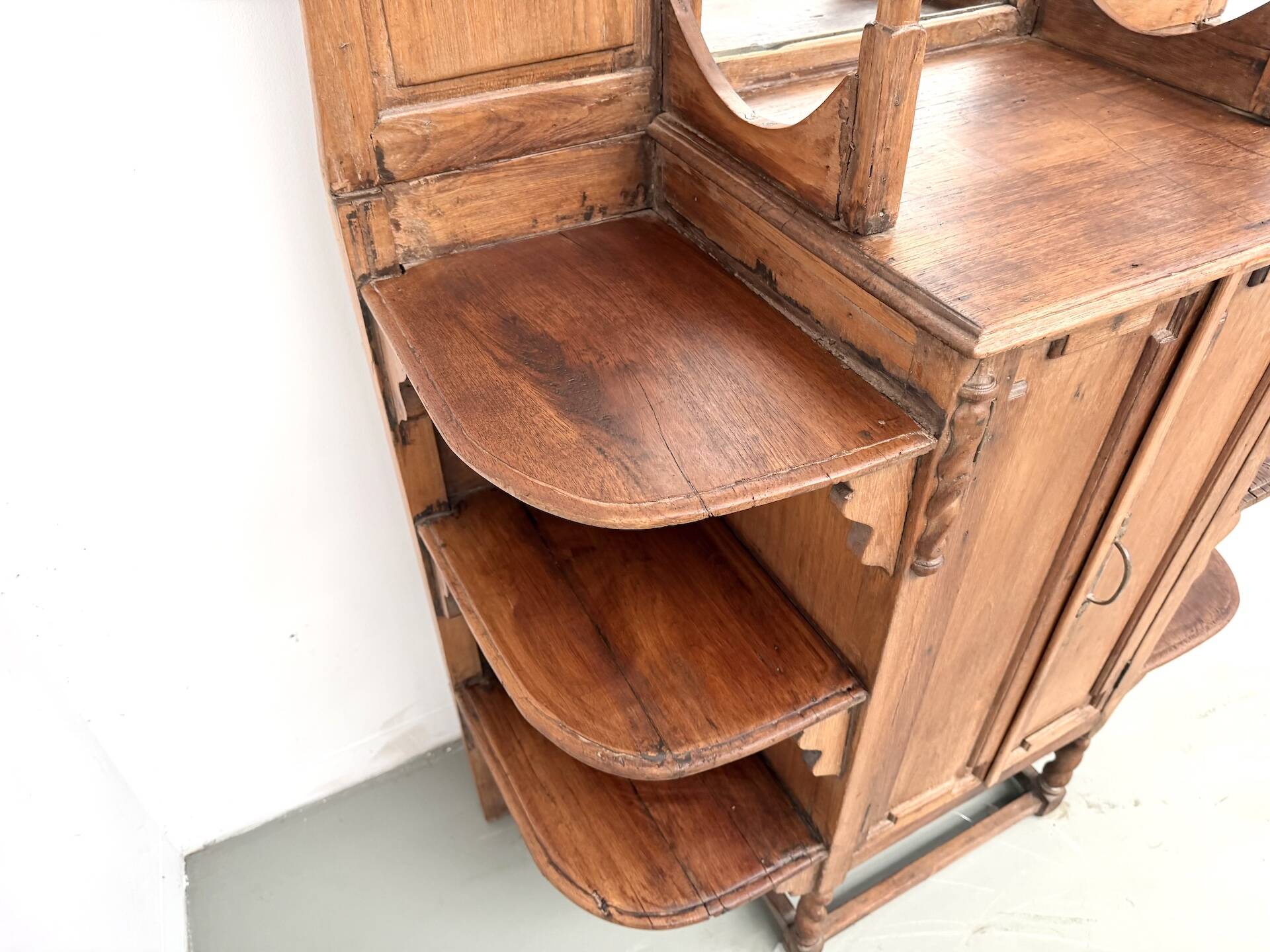 Popular Art cabinet sideboard, 1900
