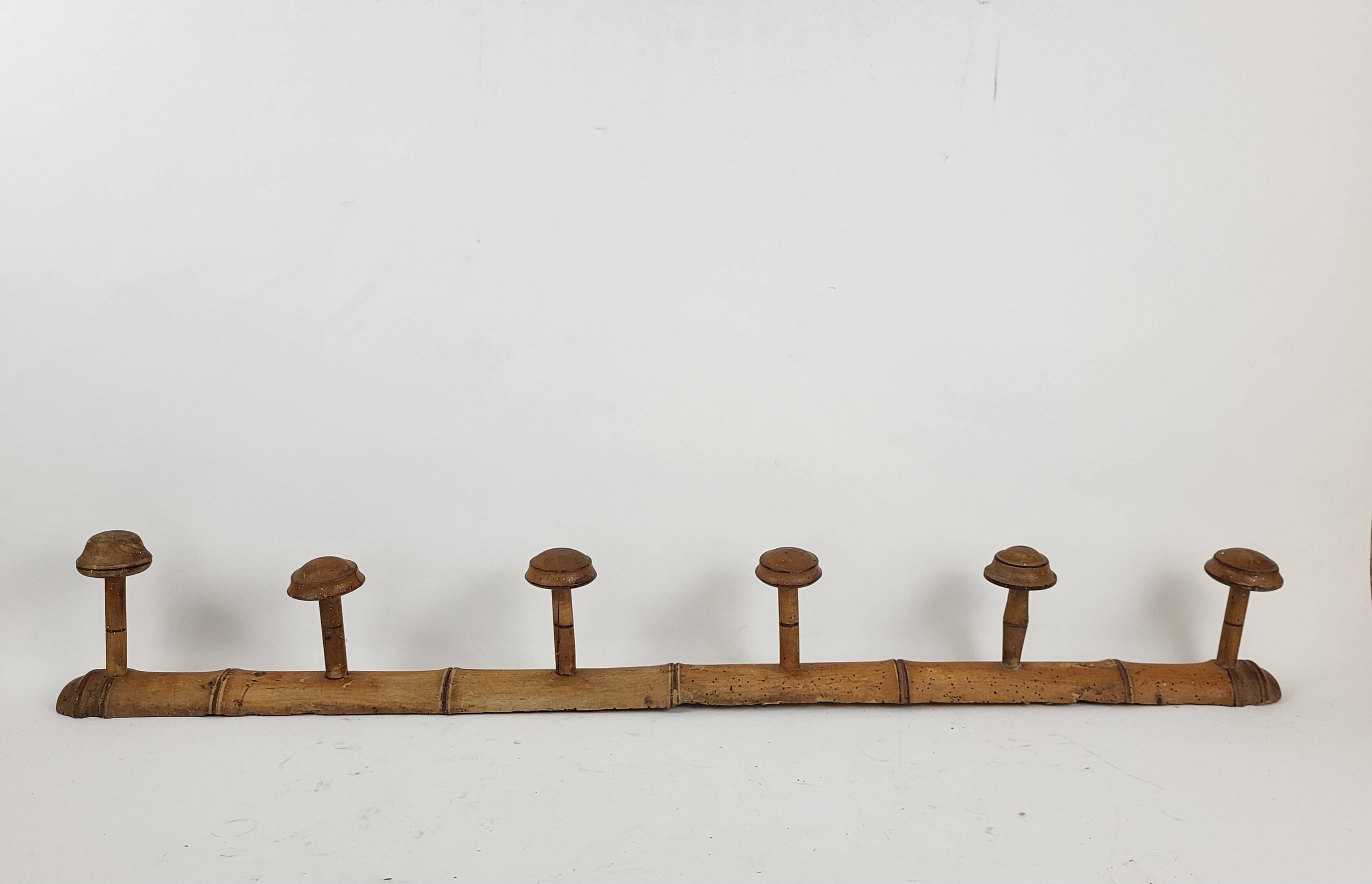 Coat rack 6 wooden hooks bamboo style