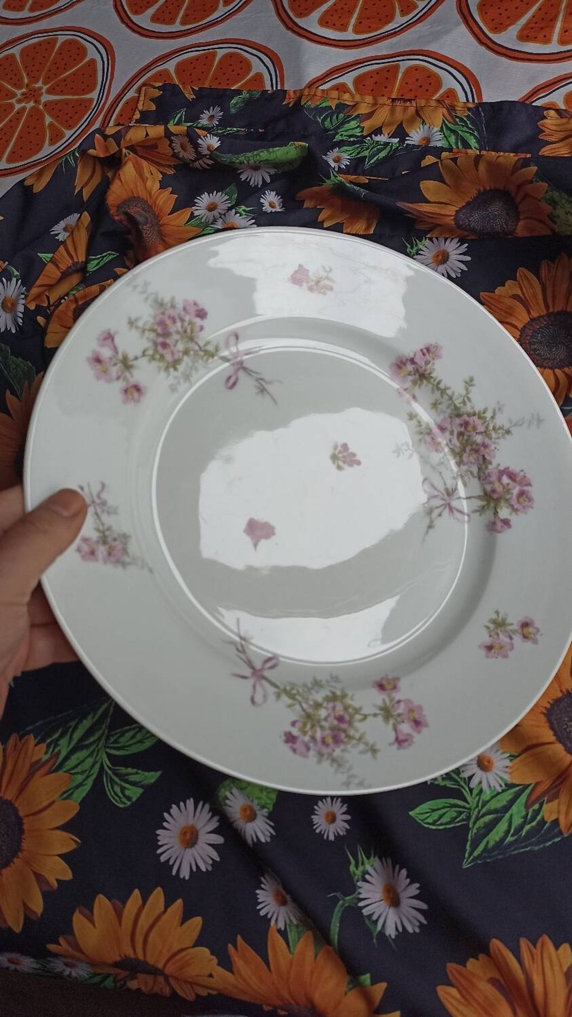 Plat de service en porcelaine de Limoges William Guérin et Compagnie