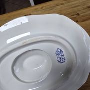 Sauceboat Gien with blue patterns in perfect condition.