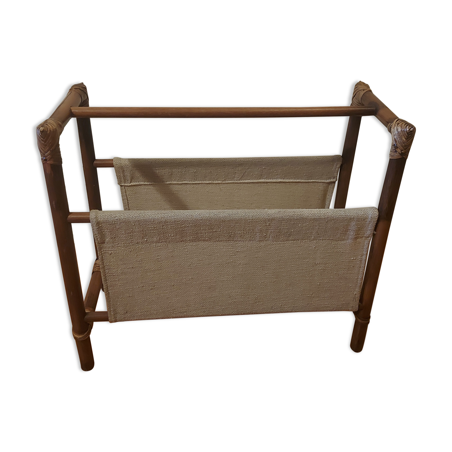 RATTAN MAGAZINE DOOR