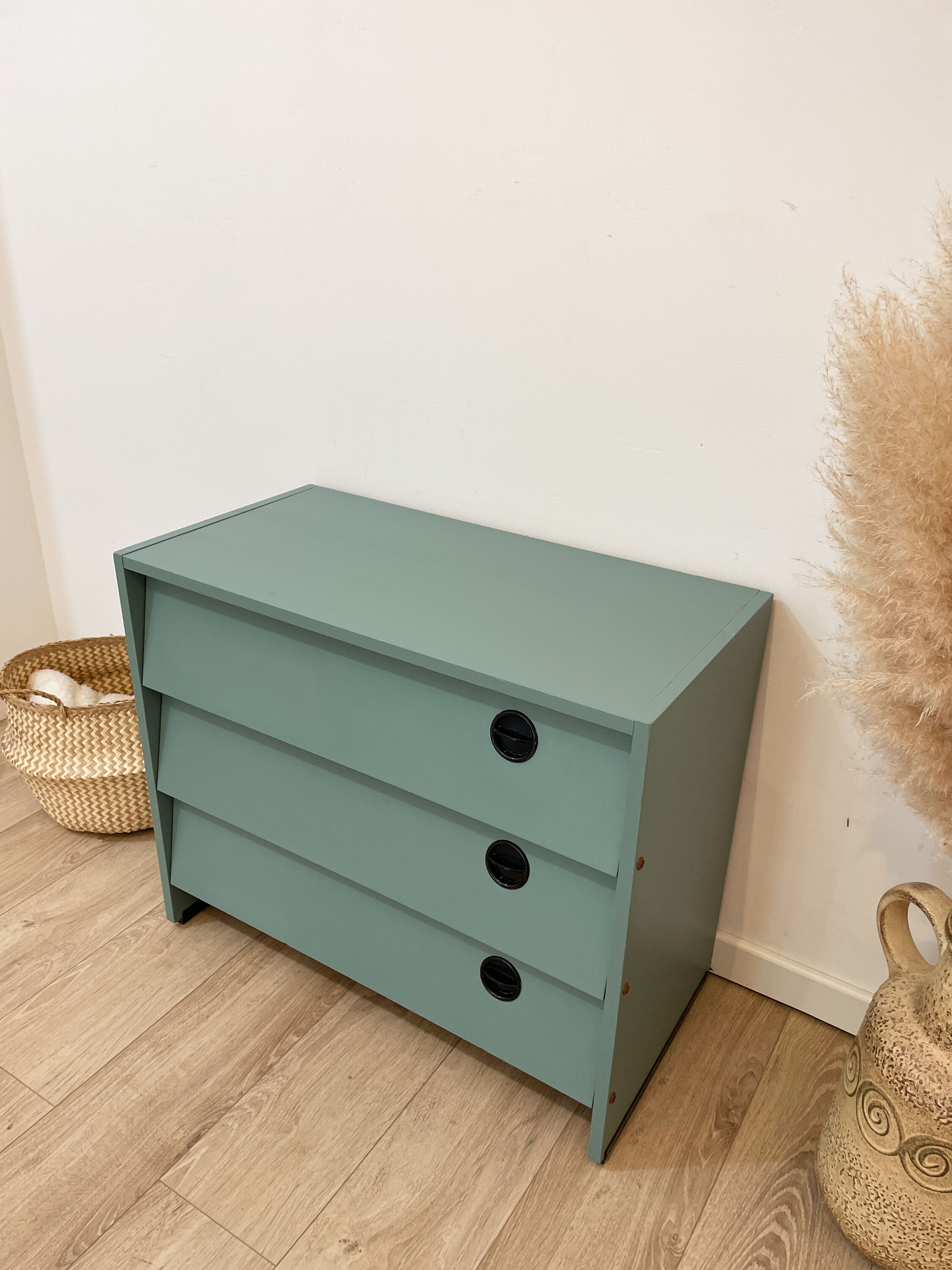 Reimagined shoe cabinet - 70s/80s