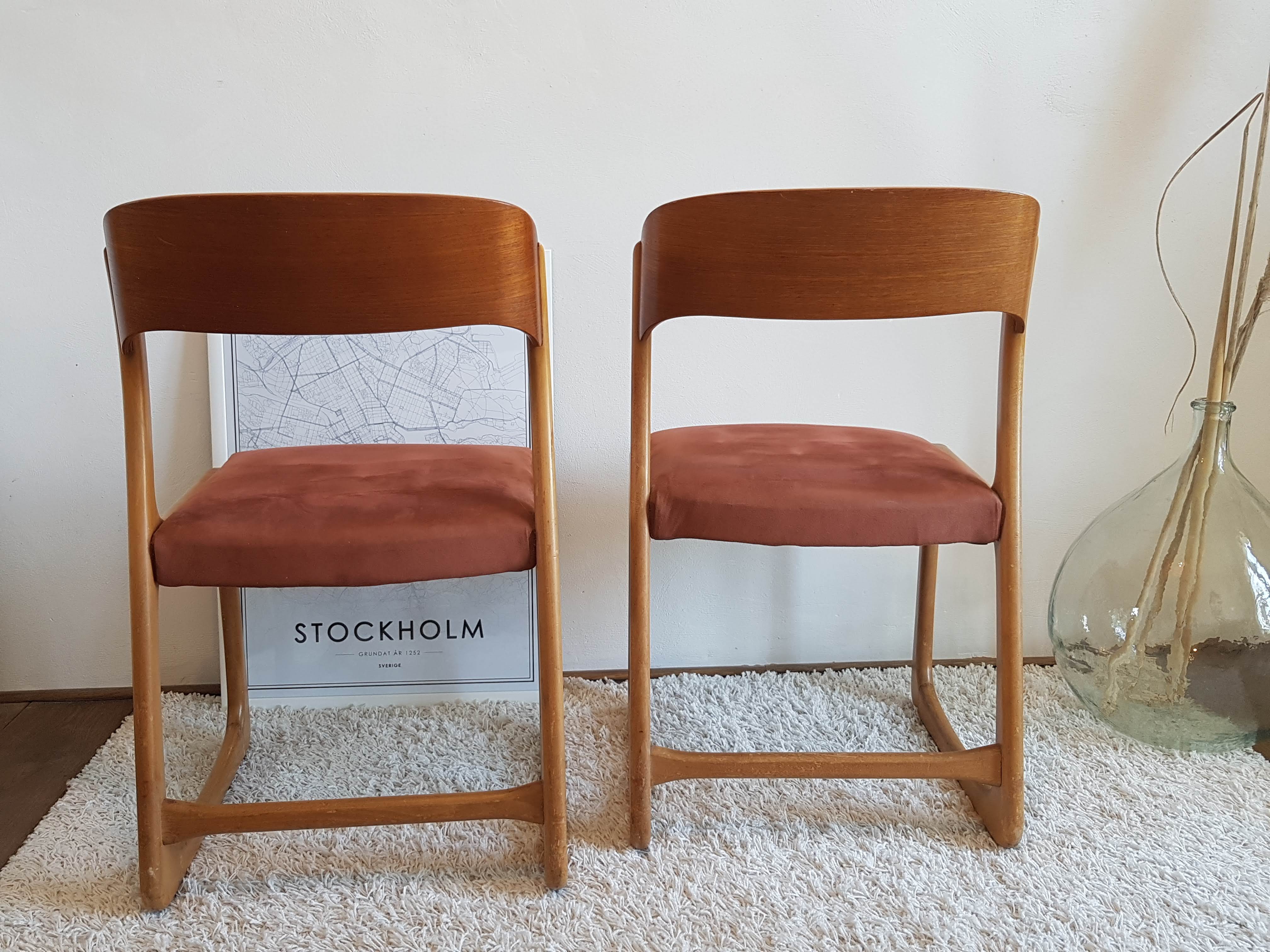 Suite de 4 chaises traineaux Baumann, 1960