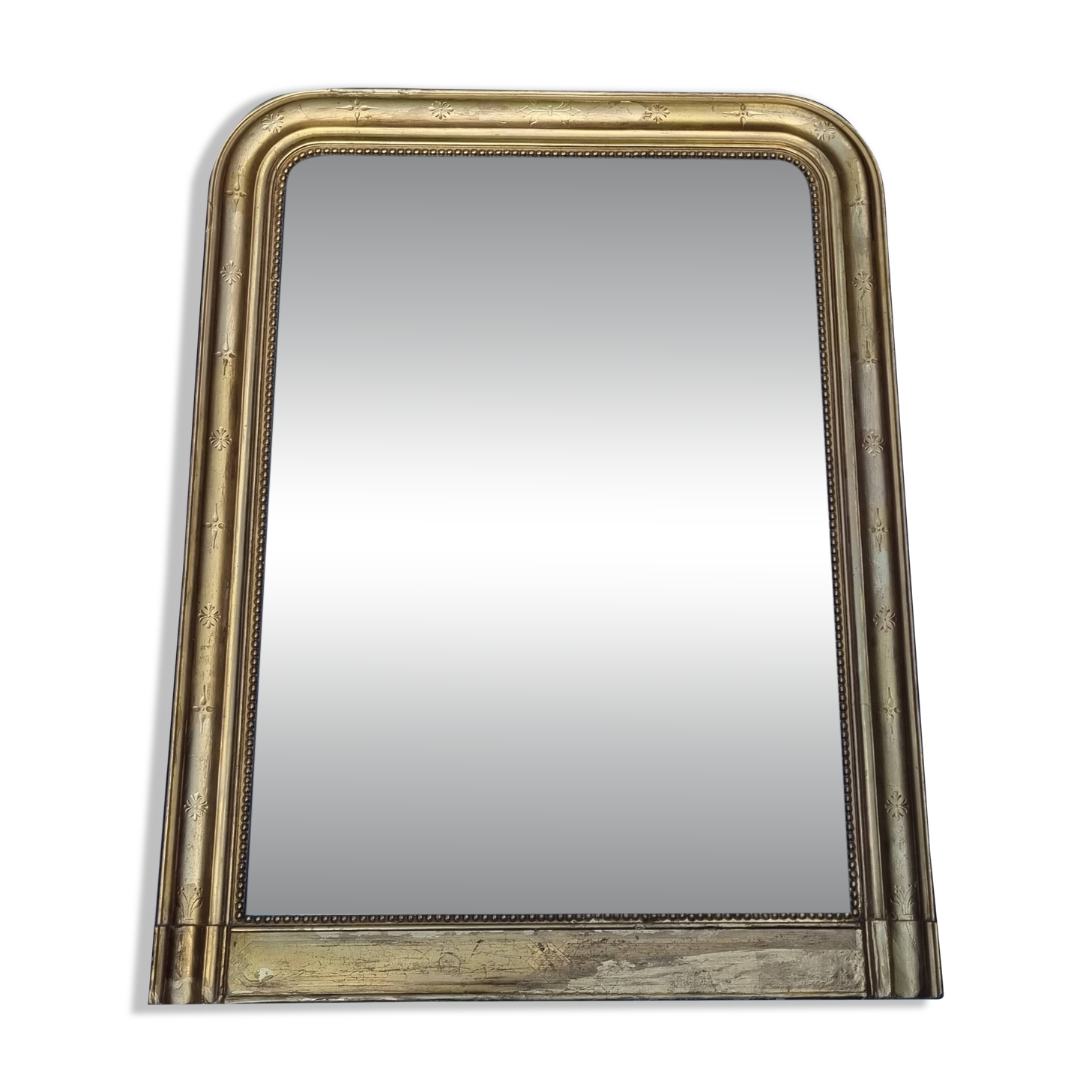 Large gilded Louis-Philippe antique mirror from the 19th century with original glass, measuring 129 x 10 cm.