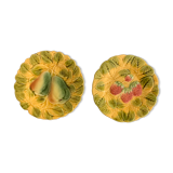 2 dessert plates in Sarreguemines fruit, strawberries and pears, early 19th century