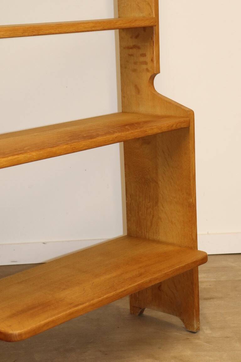 Guillerme and Chambron bookcase shelf in oak, 1960