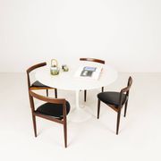 Table à manger ronde tulipe en marbre par Eero Saarinen, années 2000
