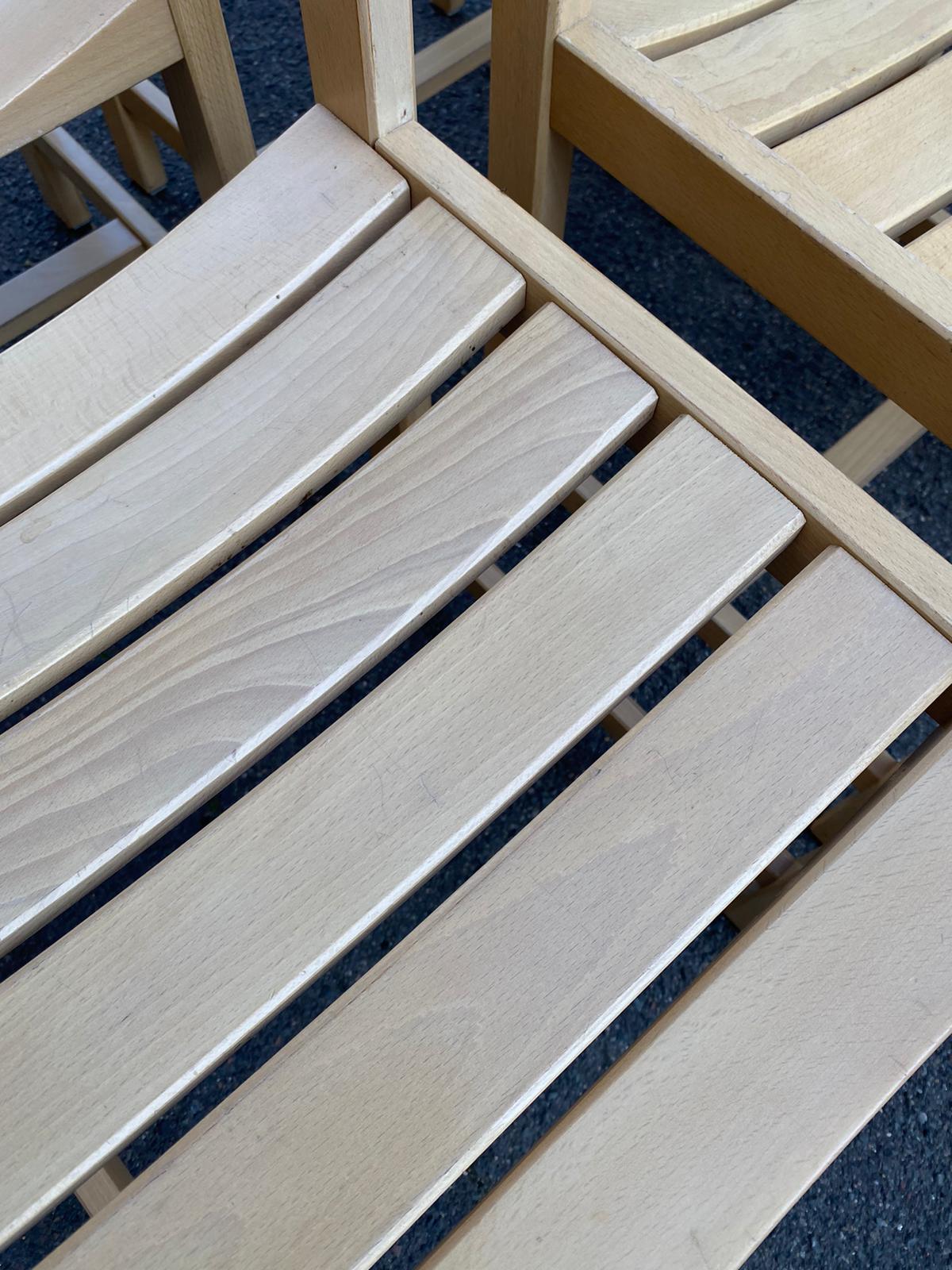 Lot of 6 pine chairs