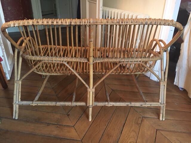 Sofa bench into rattan