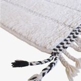 White square rug - 195 x 195 cm