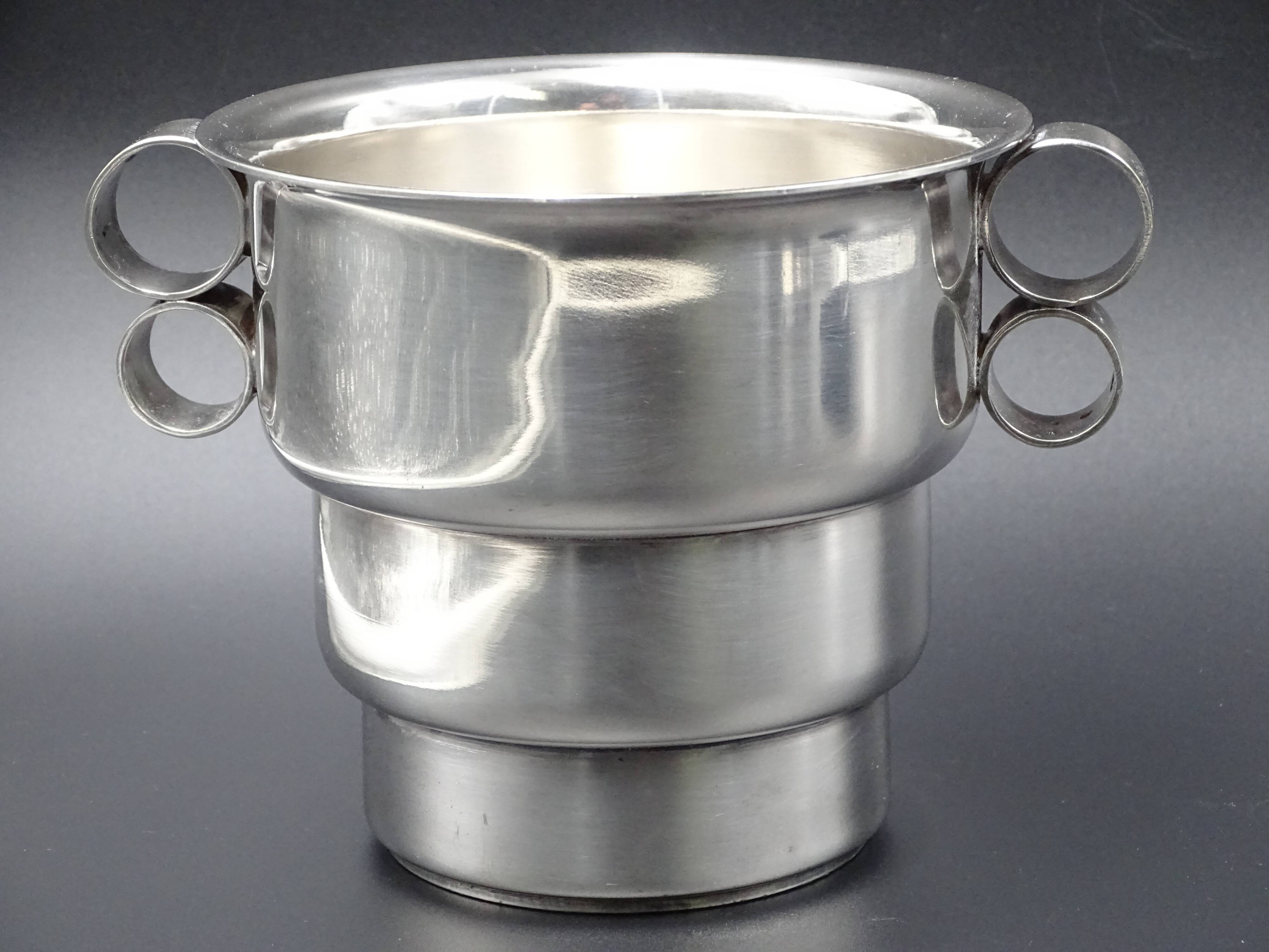 Silver metal ice bucket circa 1950