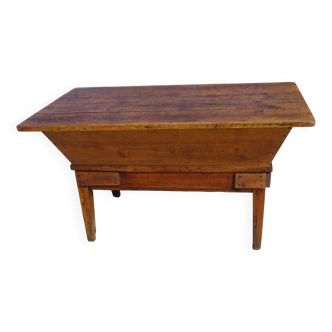 Old kneading trough with lid and oak base