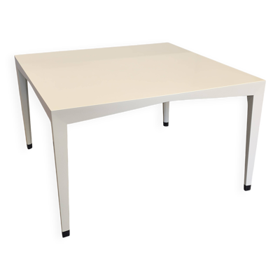 Table basse laqué ivoire sabot ébène Valzania Edition