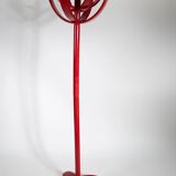 Porte-manteau italien de Mauro Pasquinelli en bois laqué rouge, années 1960