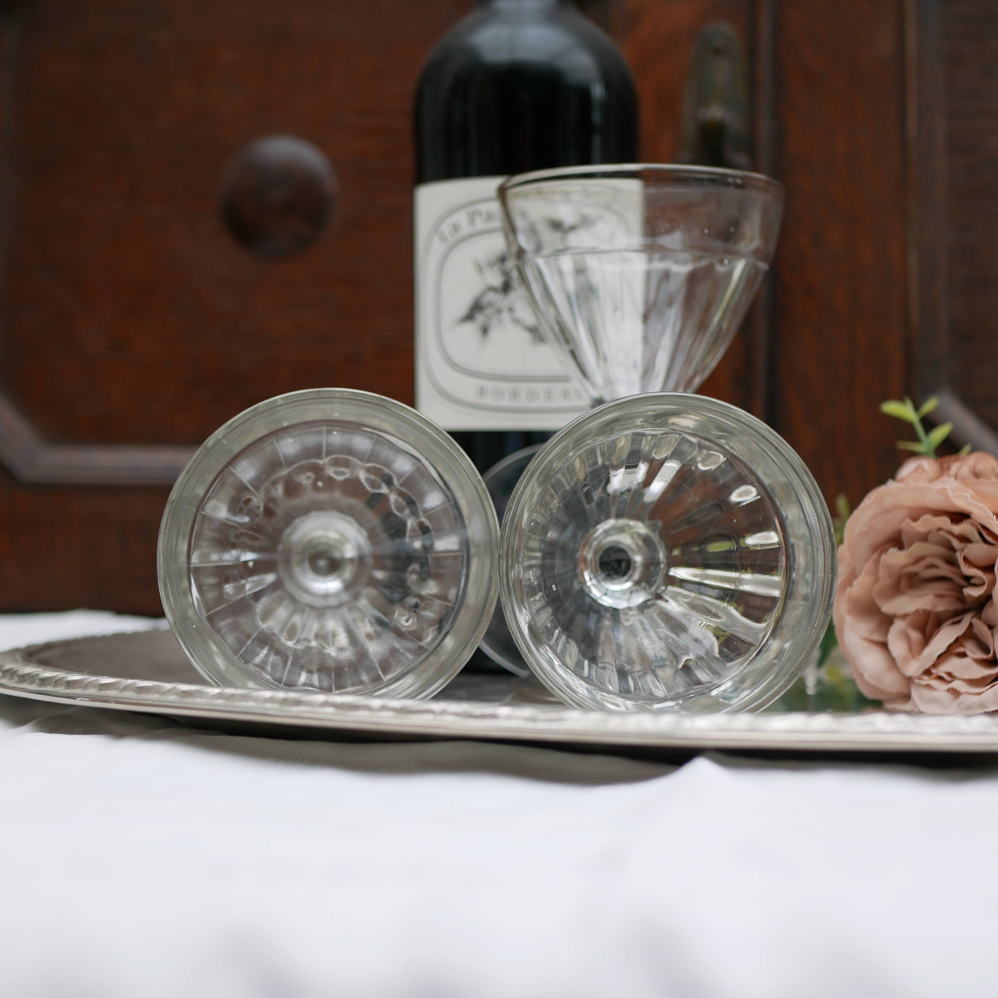 Three Art Deco wine glasses, Café Bistro Illusion