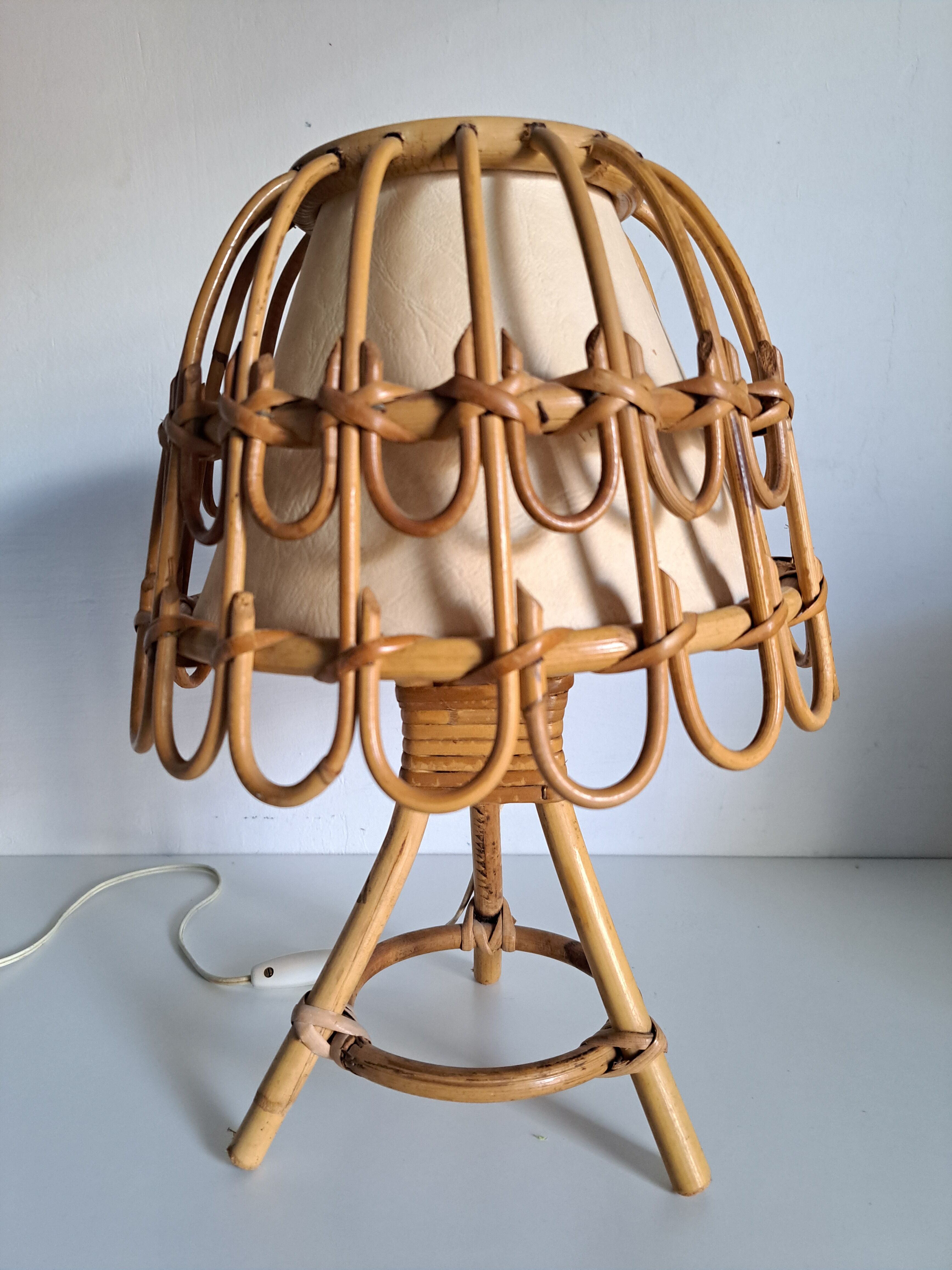 Vintage bamboo bedside lamp