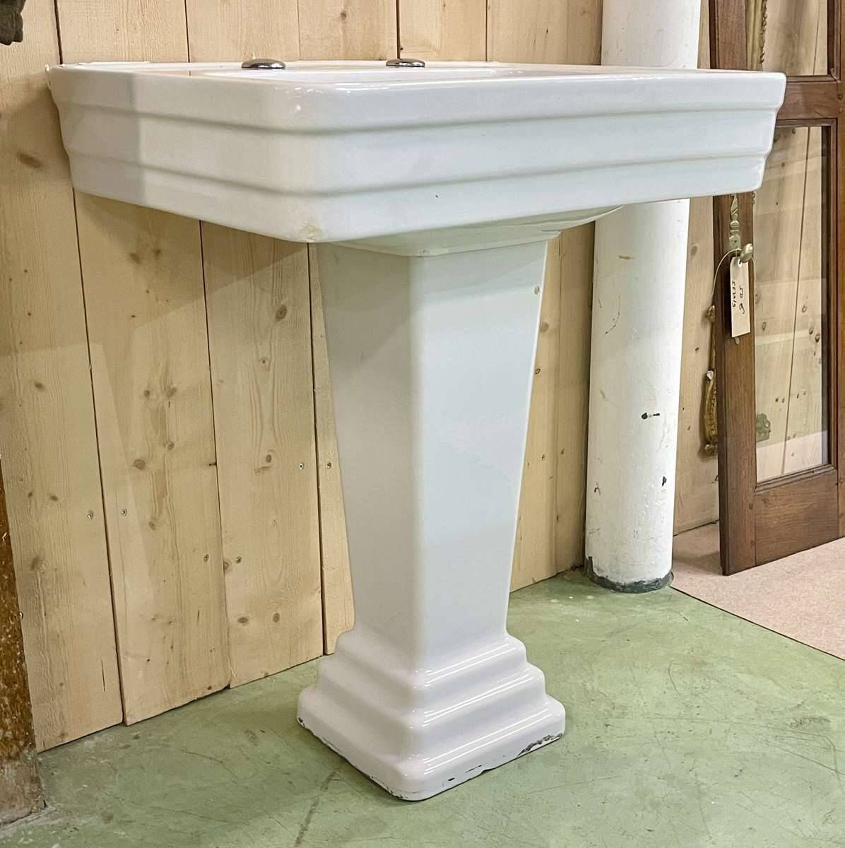 Art deco period washbasin Jacob Delafon 1930 - L=67cm, D=50.5cm, H=80cm.