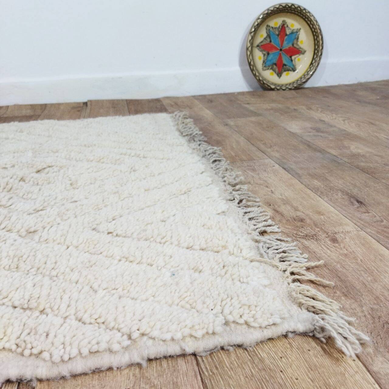 Handmade Moroccan Berber rug 155 X 124 CM