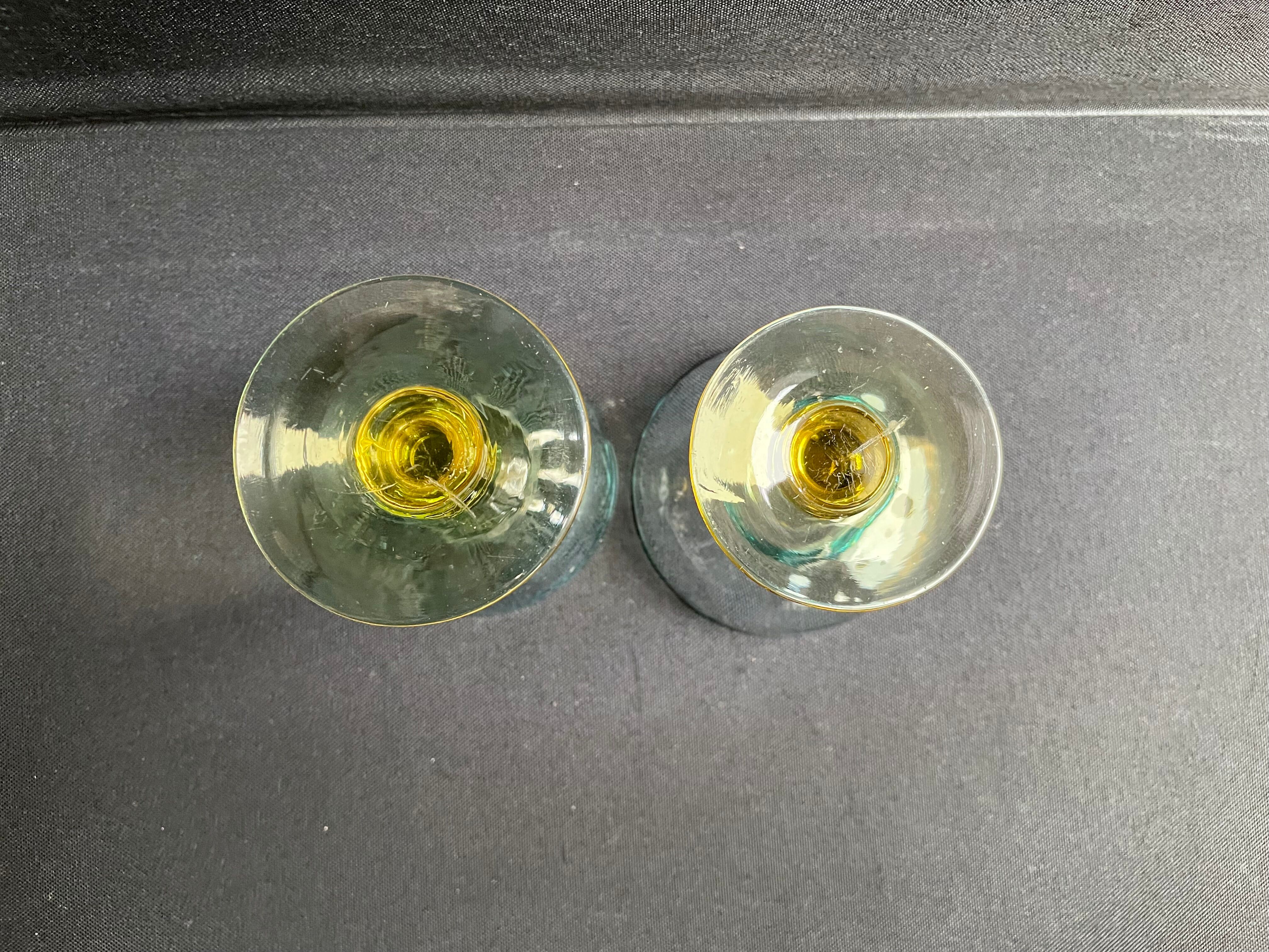 Glassware-crystallery of Portieux - 1 broc and 2 glasses - Napoleon III - Colored blown glass - G