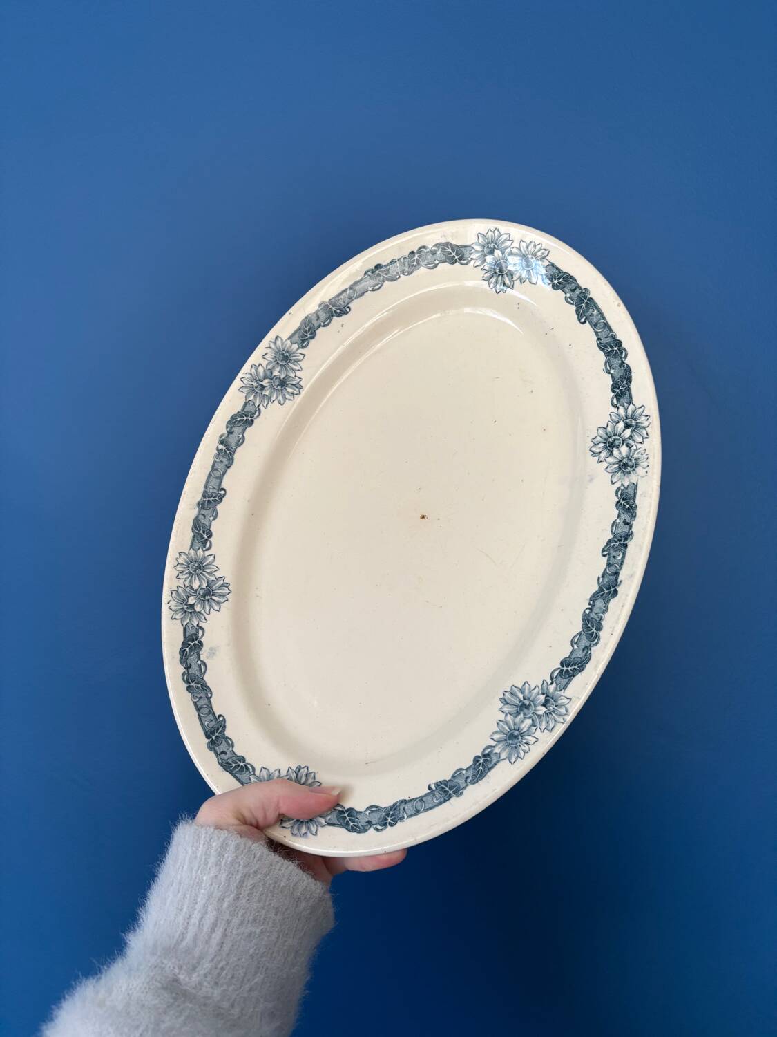 Set of 2 oval dishes, Longchamp ironstone, Denise model, blue flower.