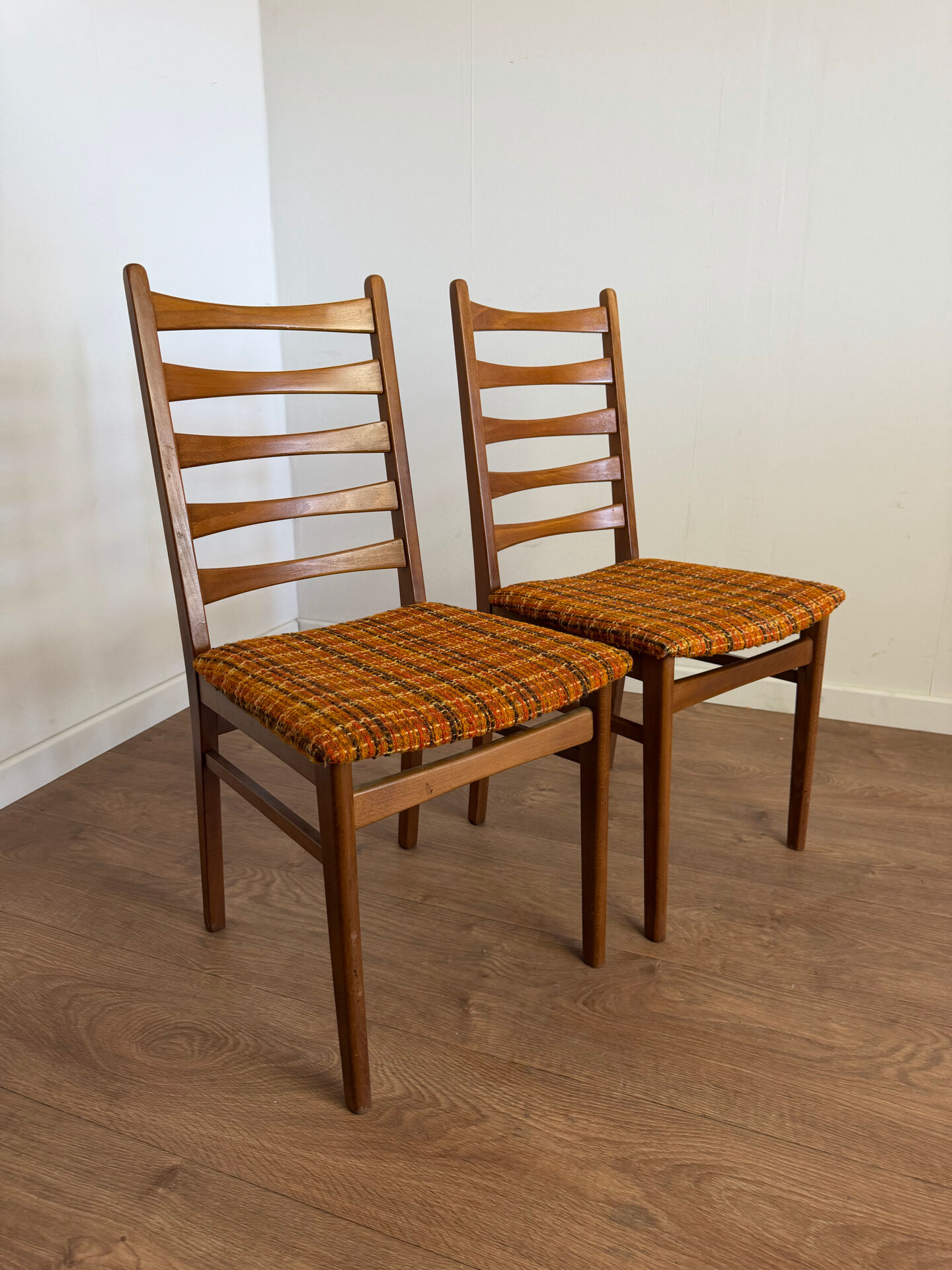 Superb pair of Scandinavian chairs from the 60s-70s.