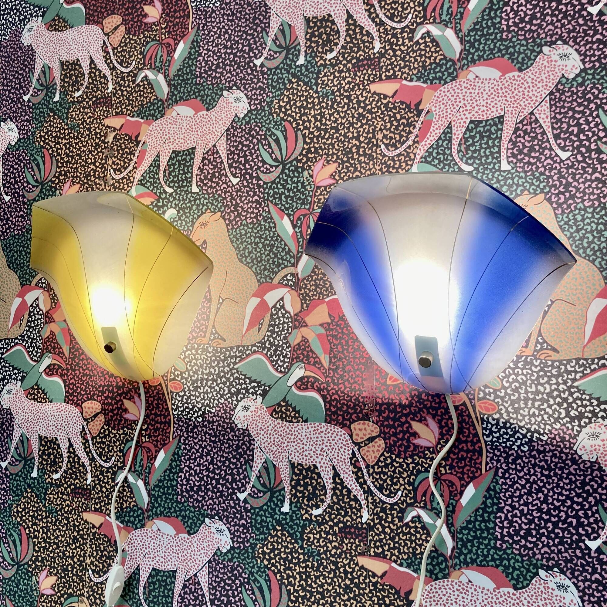 Paire d'appliques scandinaves en verre 1950