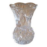 Petit vase en verre blanc ciselé « Amande »
