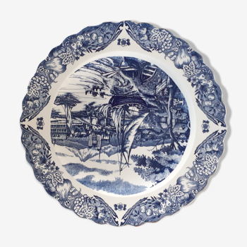 Assiette ancienne grande taille en céramique motif bateaux marchands - coloris bleu Diam 41 cm