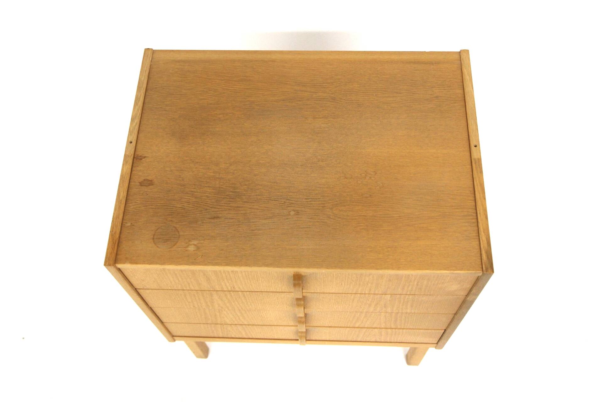 Scandinavian oak chest of drawers, Bertil Fridhagen, Bodafors, Sweden, 1960