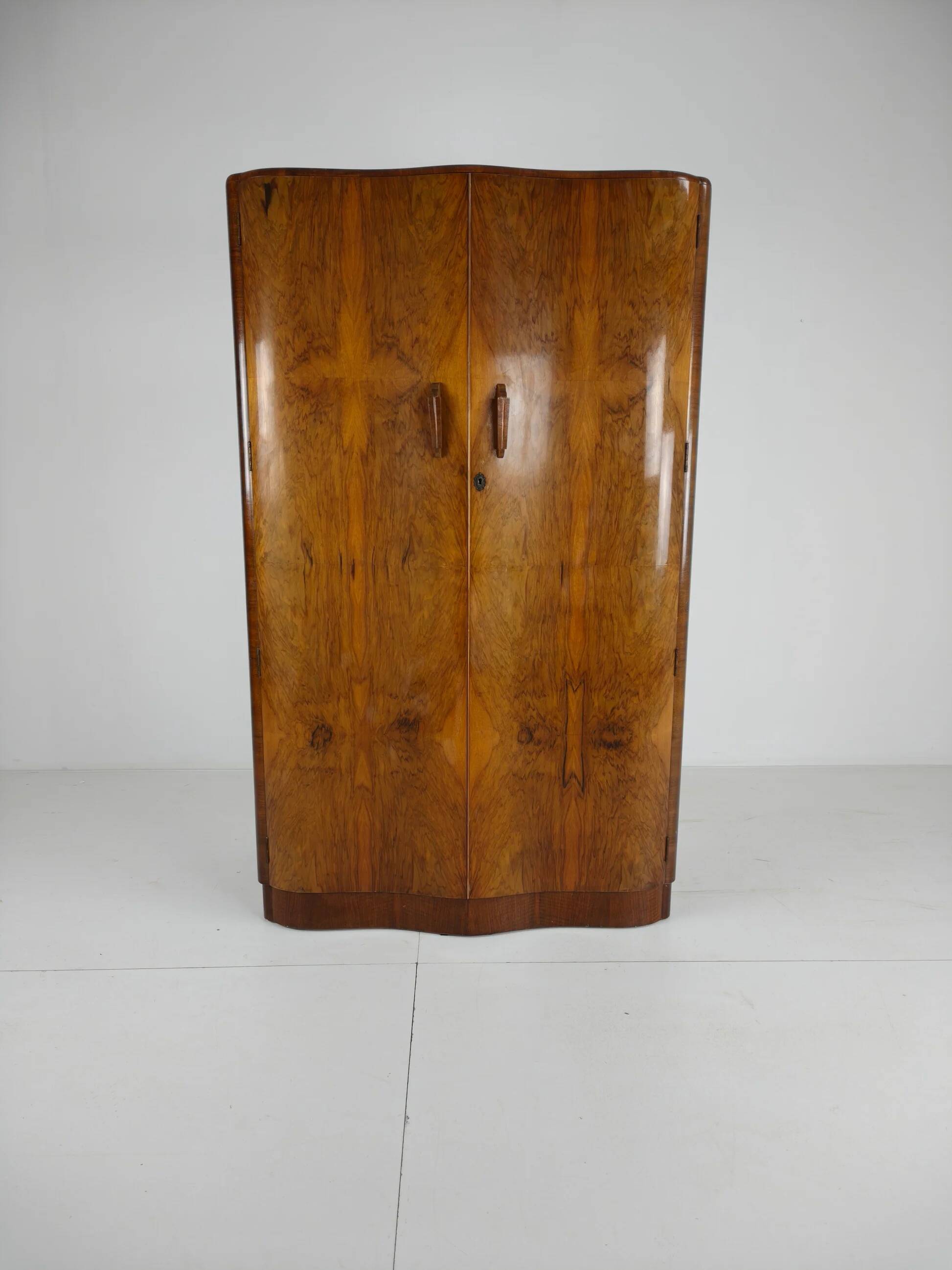 Superb English Art Deco wardrobe in burr walnut – 1930s