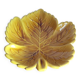 Vallauris barbotine dish