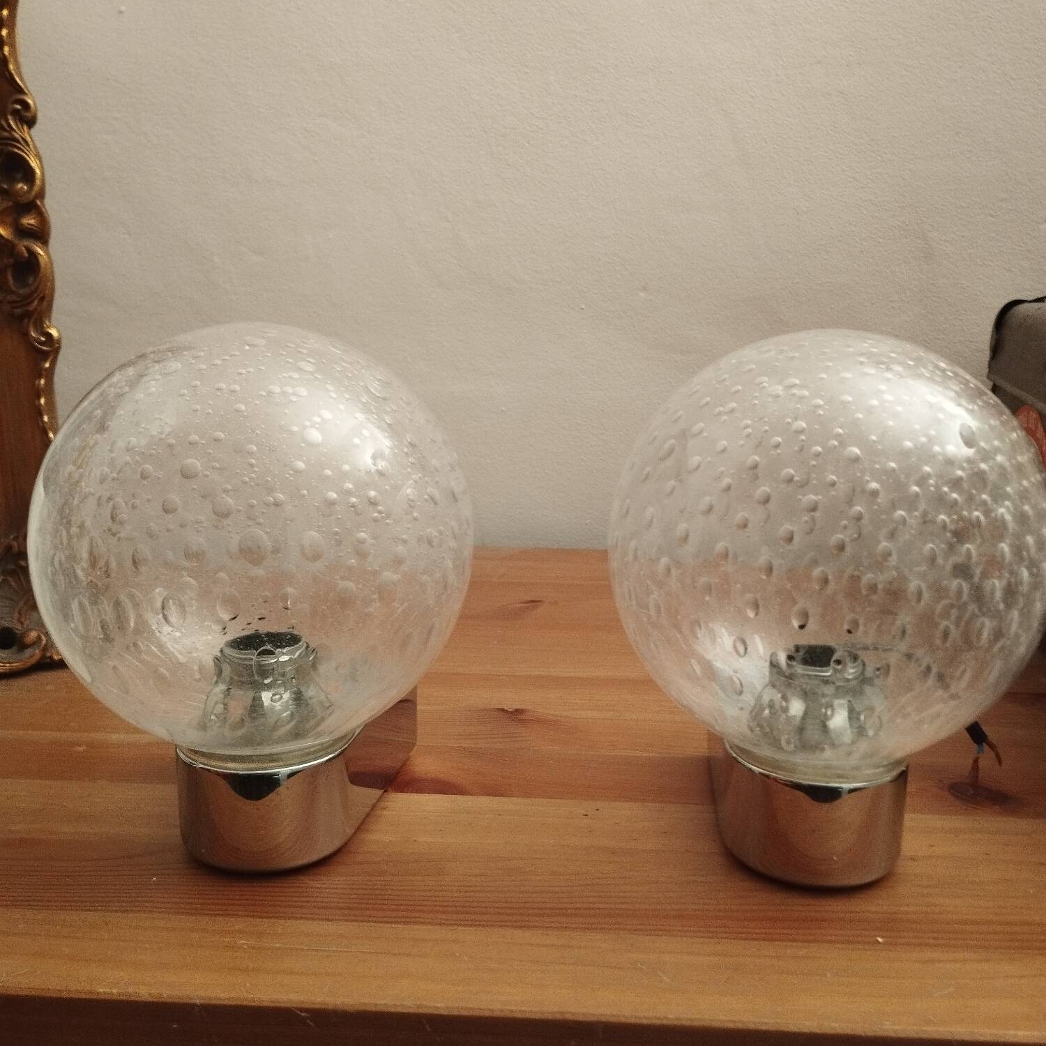 Pair of vintage globe wall lights with bubbled glass by INDA design Space Age