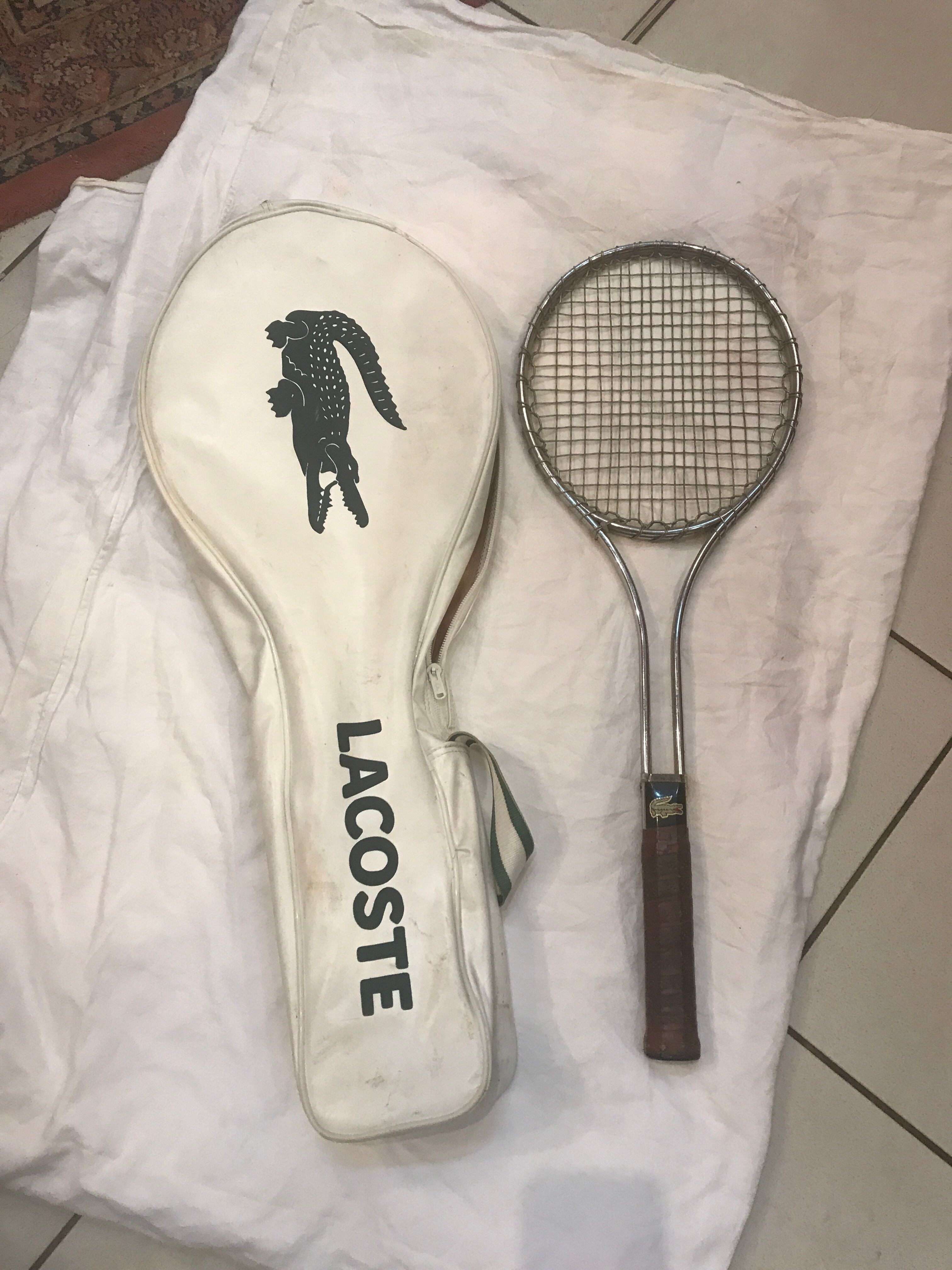 Racket lacoste