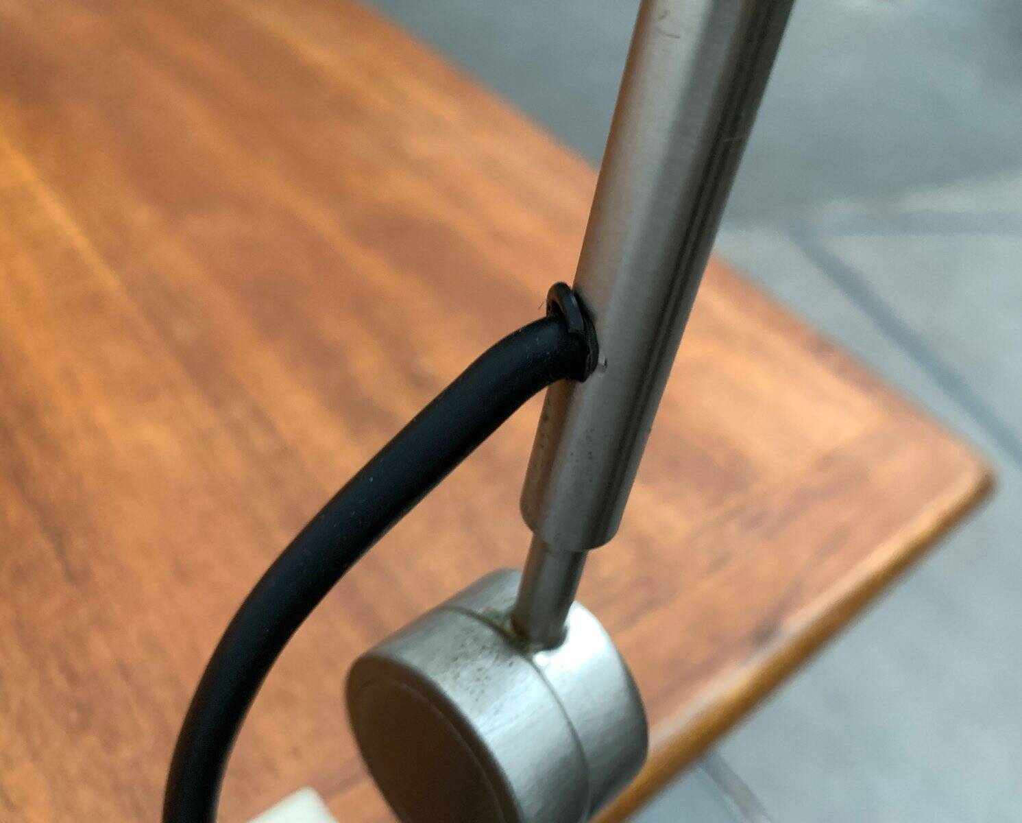Italian table clamp lamp Model 255 by Tito Agnoli for Oluce, 1950s