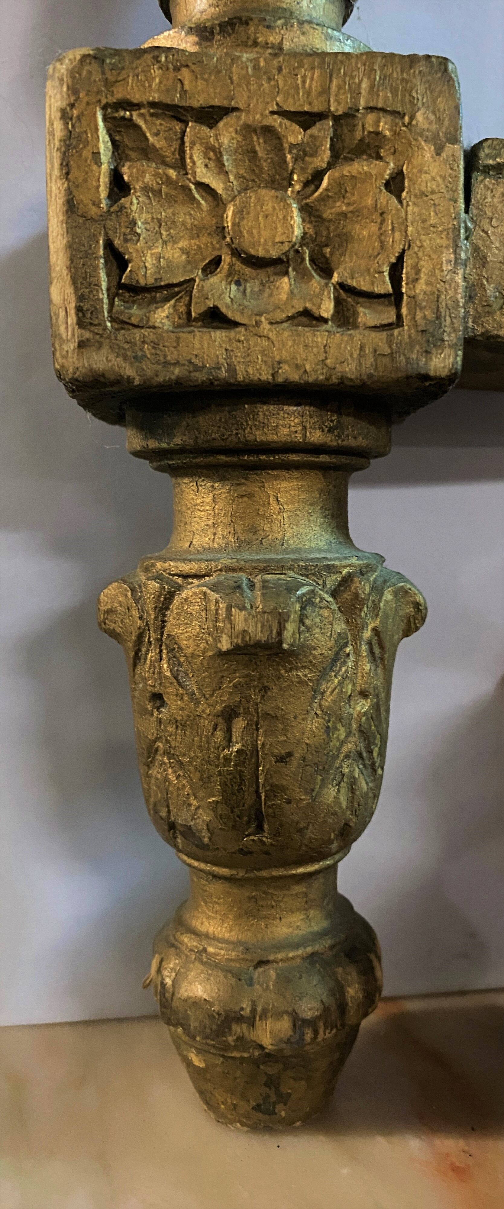 Middle wooden table with green-golden patina Louis XVI style, nineteenth century.